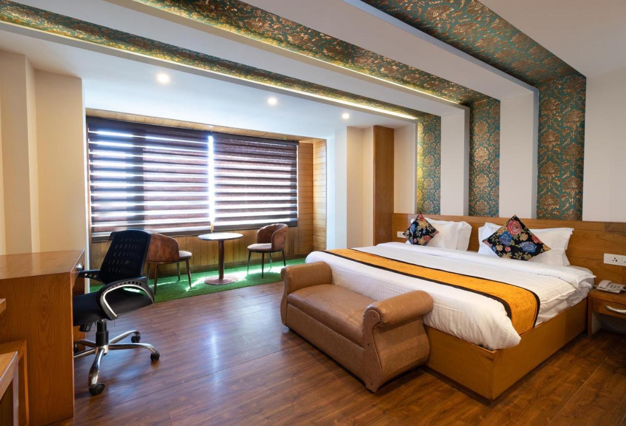 Accord Hotell Mussoorie Exteriör bild