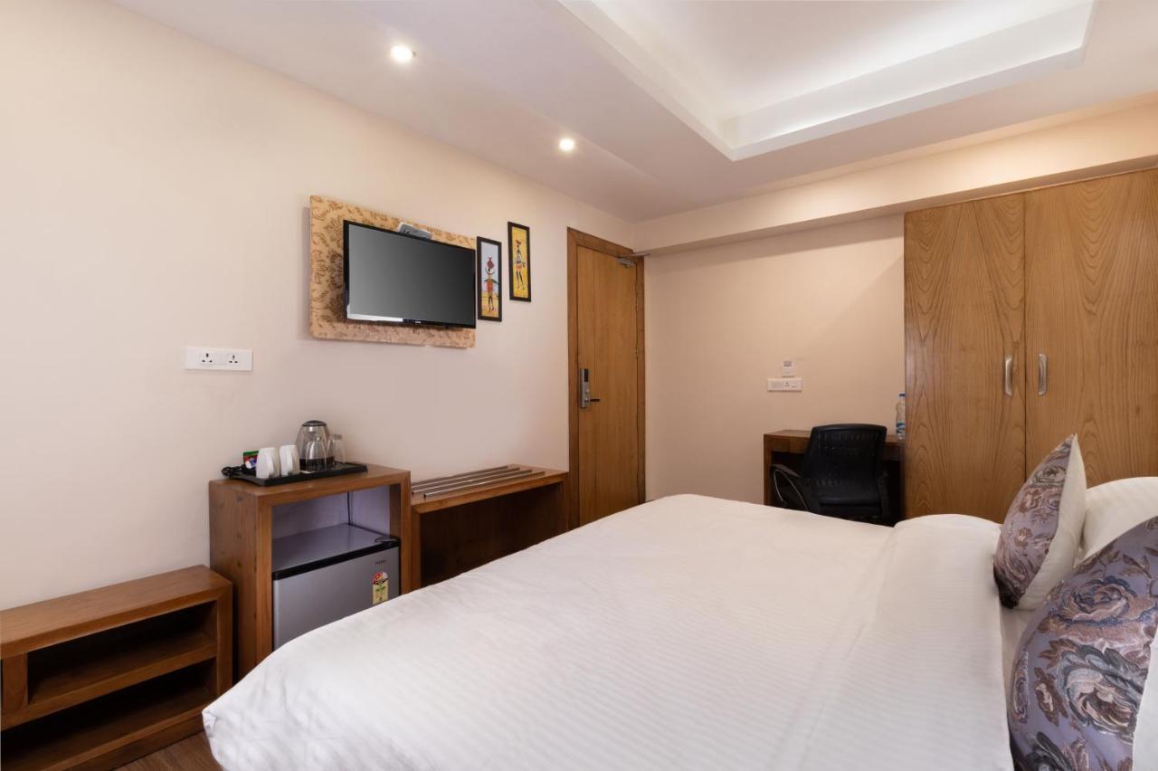 Accord Hotell Mussoorie Exteriör bild
